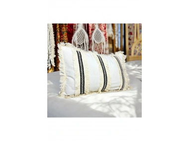 Keten Krem Üç Püsküllü Kırlent Kırlent Kılıfı (35 x 55)