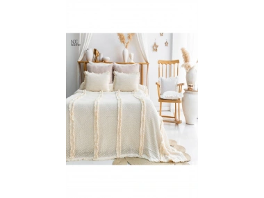 Krem Örgü Dantelli Ve Püsküllü Battal Boy Yatak Örtüsü (240 X 260)