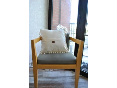 Özel Tasarım Siyah Püsküllü Tekli Keten Krem Kırlent Kırlent Kılıfı 43*43