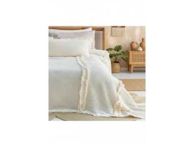 Krem Örgü Dantelli Ve Püsküllü Battal Boy Yatak Örtüsü (240 X 260)