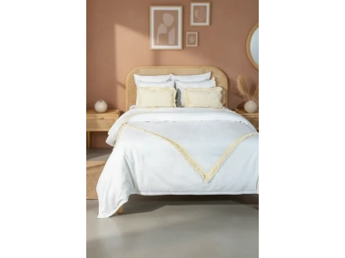 BATTAL Boy Beyaz Keten Çoklu Püsküllü Nevresim Seti