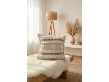 Kalın Dantel Püsküllü ve Motifli Keten Krem Kırlent Kırlent Kılıfı (43 x 43)