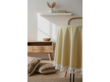 Sarı Keten Ham Ponponlu Yuvarlak Masa Örtüsü