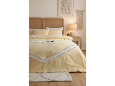 Sarı Renkli Pamuk Çift Ponponlu Çift Kişilik Nevresim Takımı