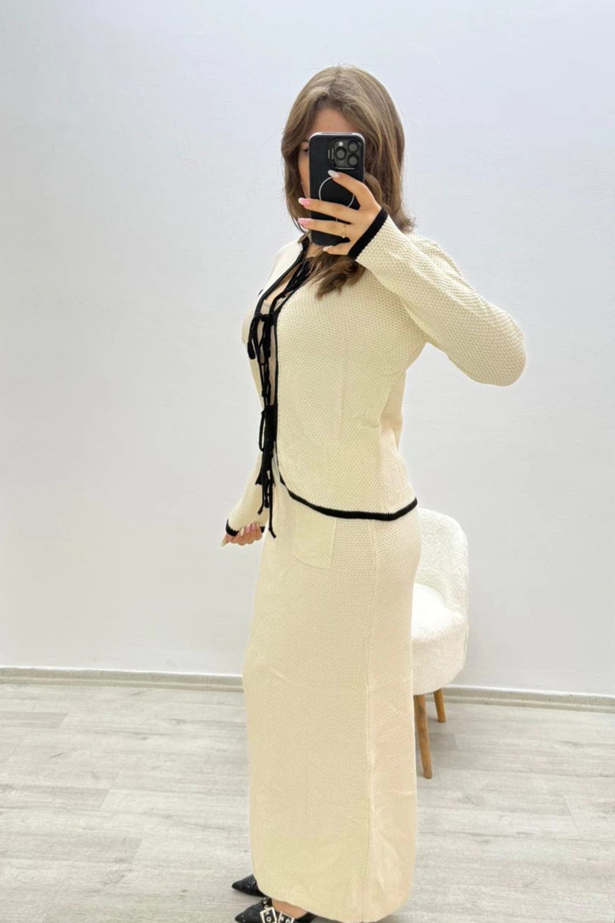 Alt Üst Beyaz İkili Etek Takımı