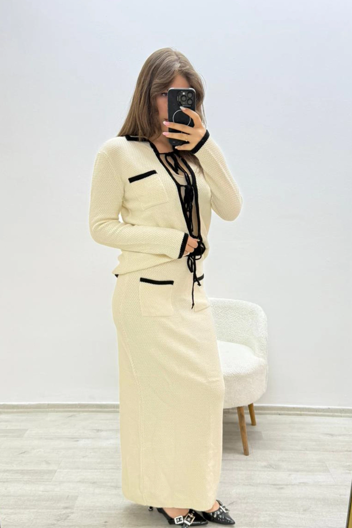 Alt Üst Beyaz İkili Etek Takımı