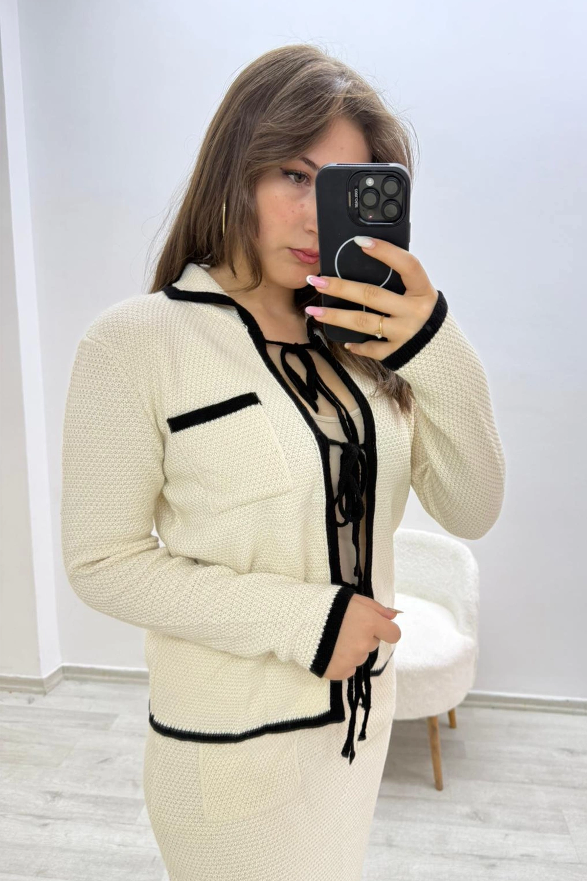 Alt Üst Beyaz İkili Etek Takımı