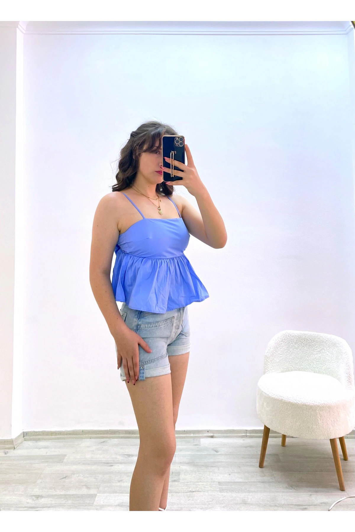 Arka Baglamalı Crop