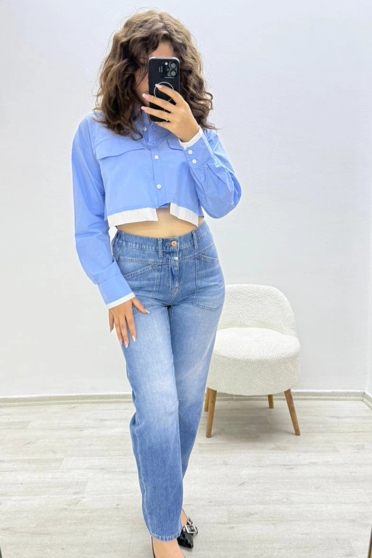 Cepli Geniş Paça Mavi Jean Pantolon