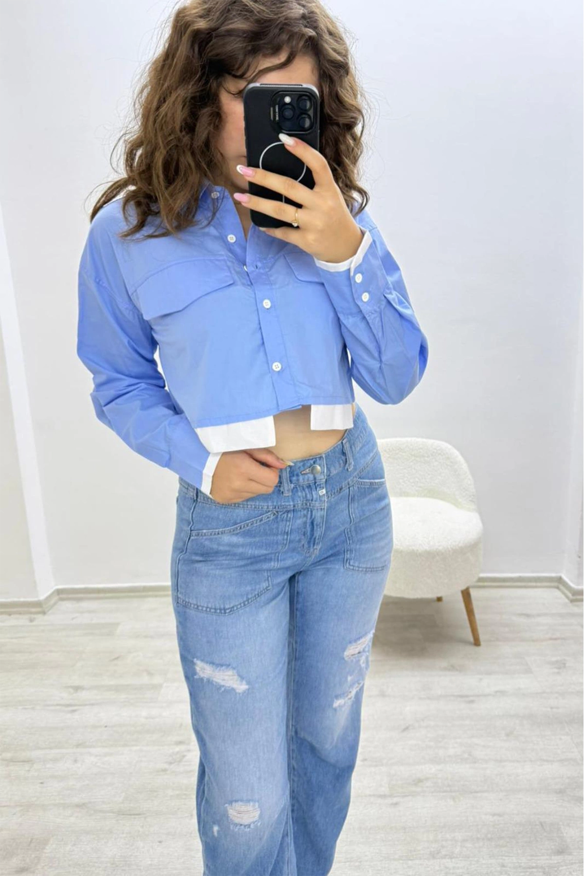 Cepli Mavi Beyaz Gömlek