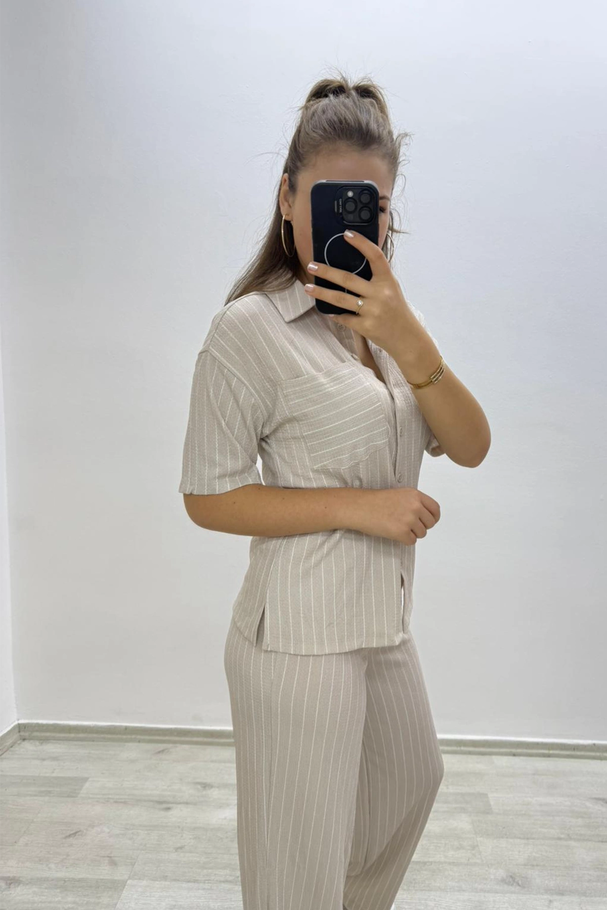 Çizgili Ekru Alt Üst Takım