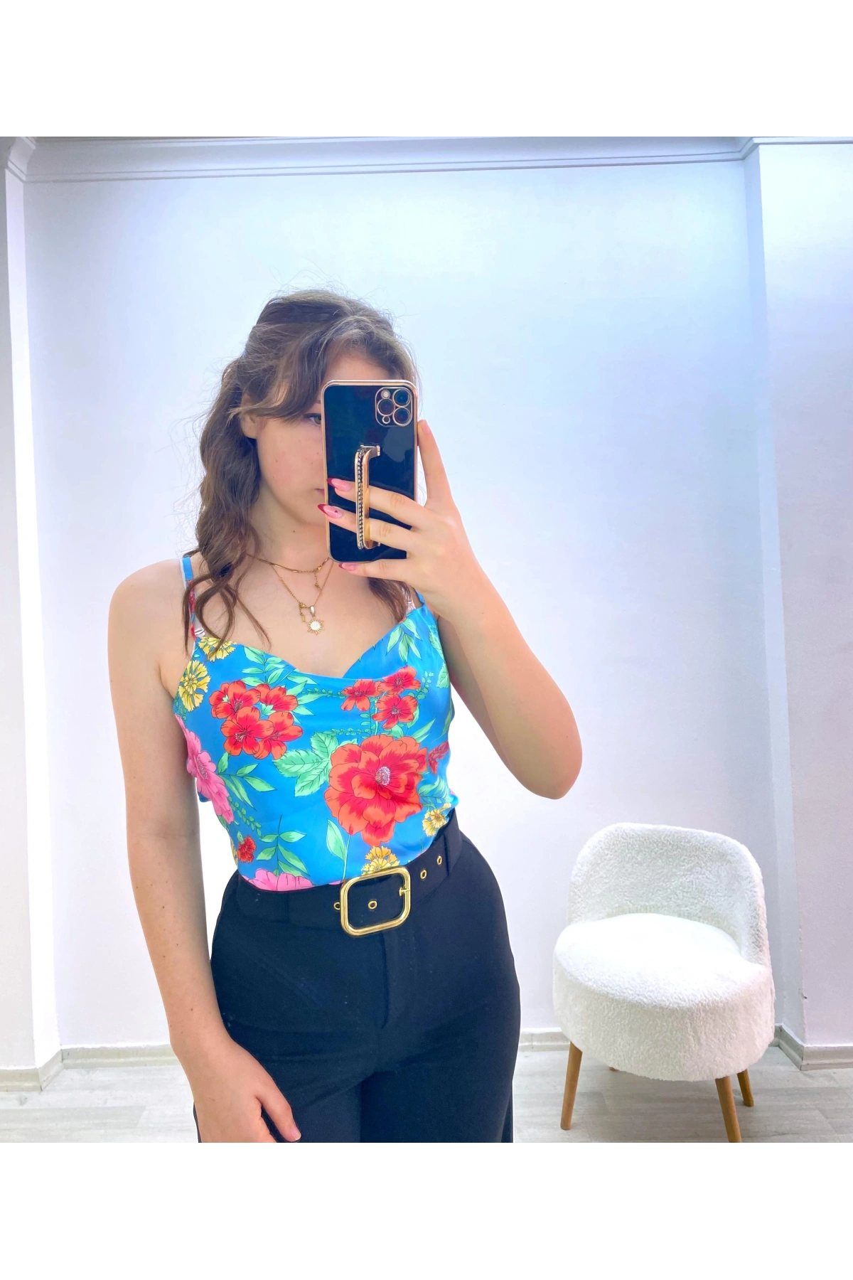 Askılı Saten Çiçek Desenli Bluz