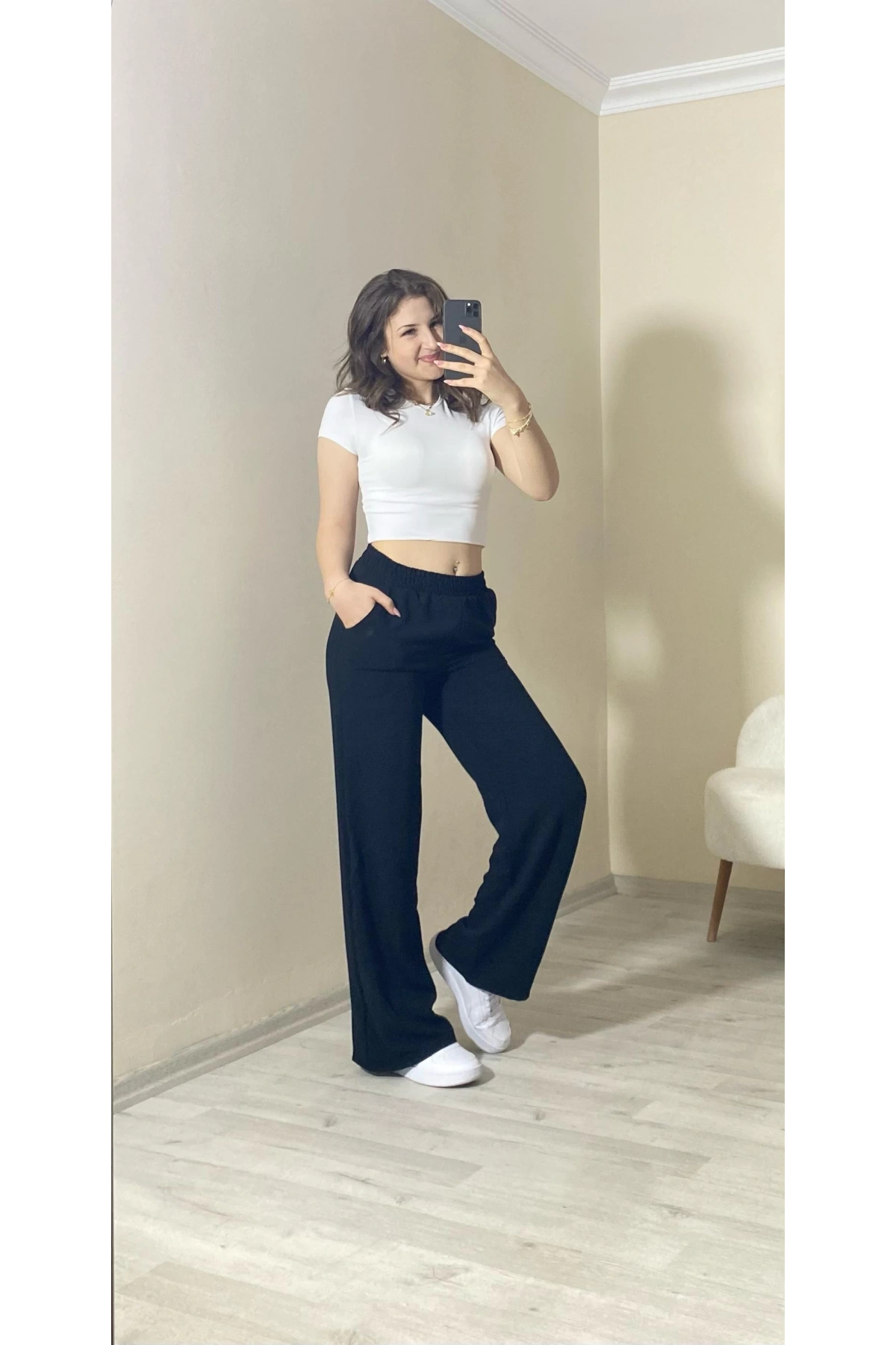 Yüksek Bel Beli Lastikli Bol Paça Pantolon – Siyah