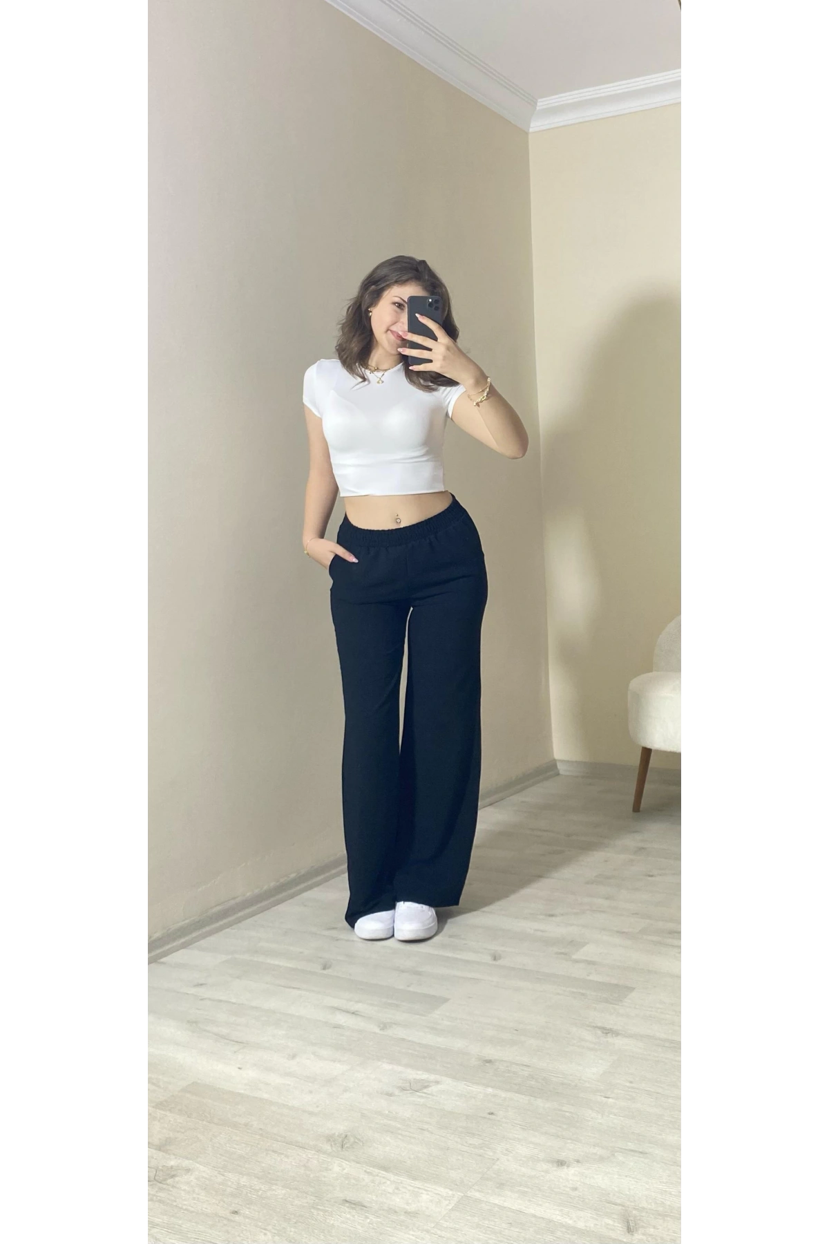 Yüksek Bel Beli Lastikli Bol Paça Pantolon – Siyah