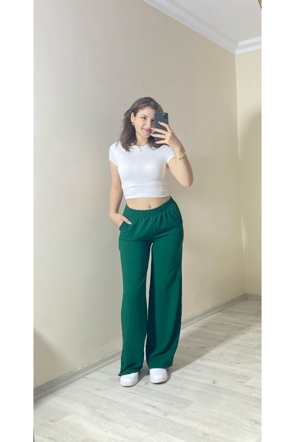 Yüksek Bel Beli Lastikli Bol Paça Pantolon – Zümrüt Yeşili