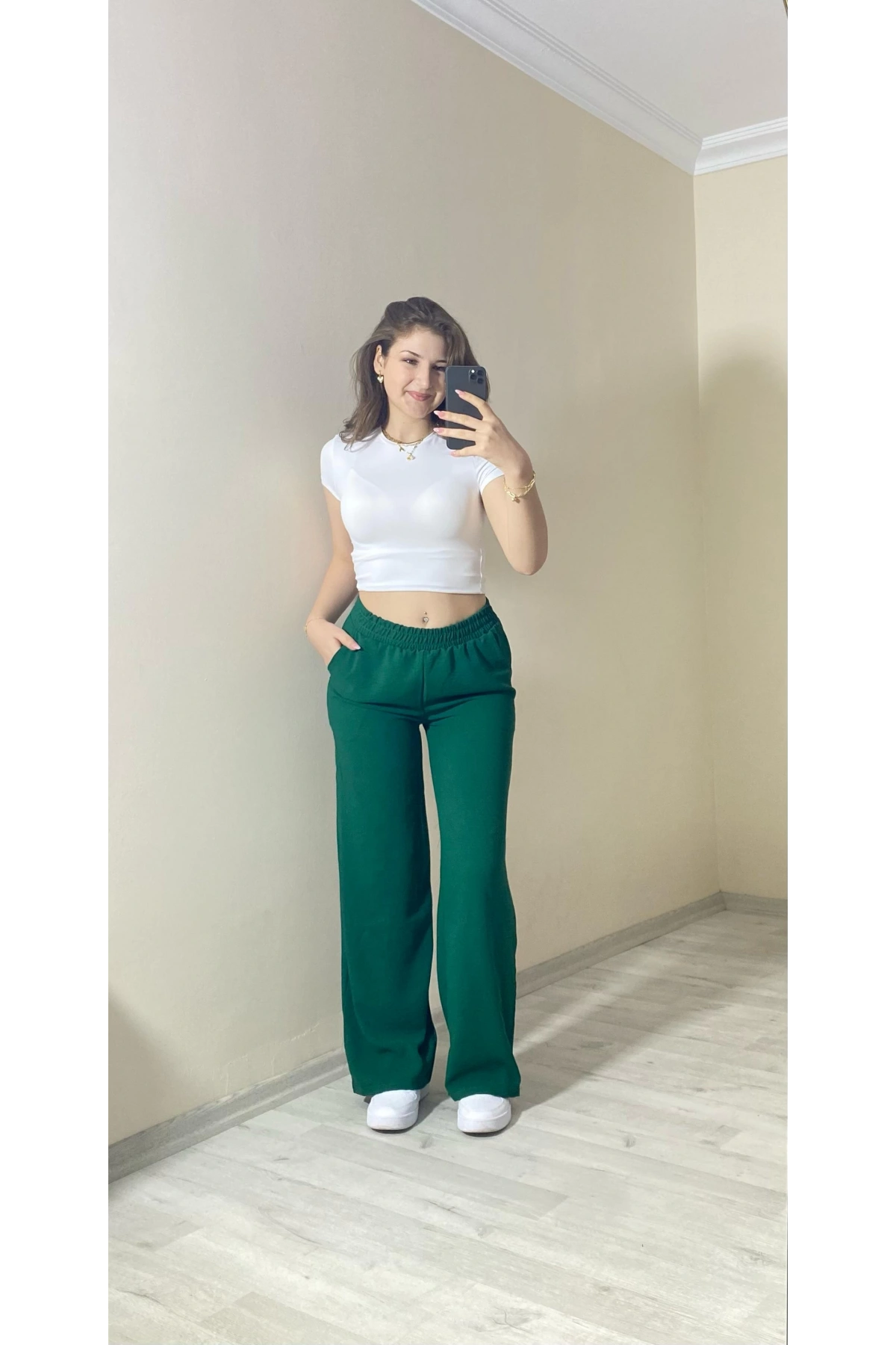 Yüksek Bel Beli Lastikli Bol Paça Pantolon – Zümrüt Yeşili