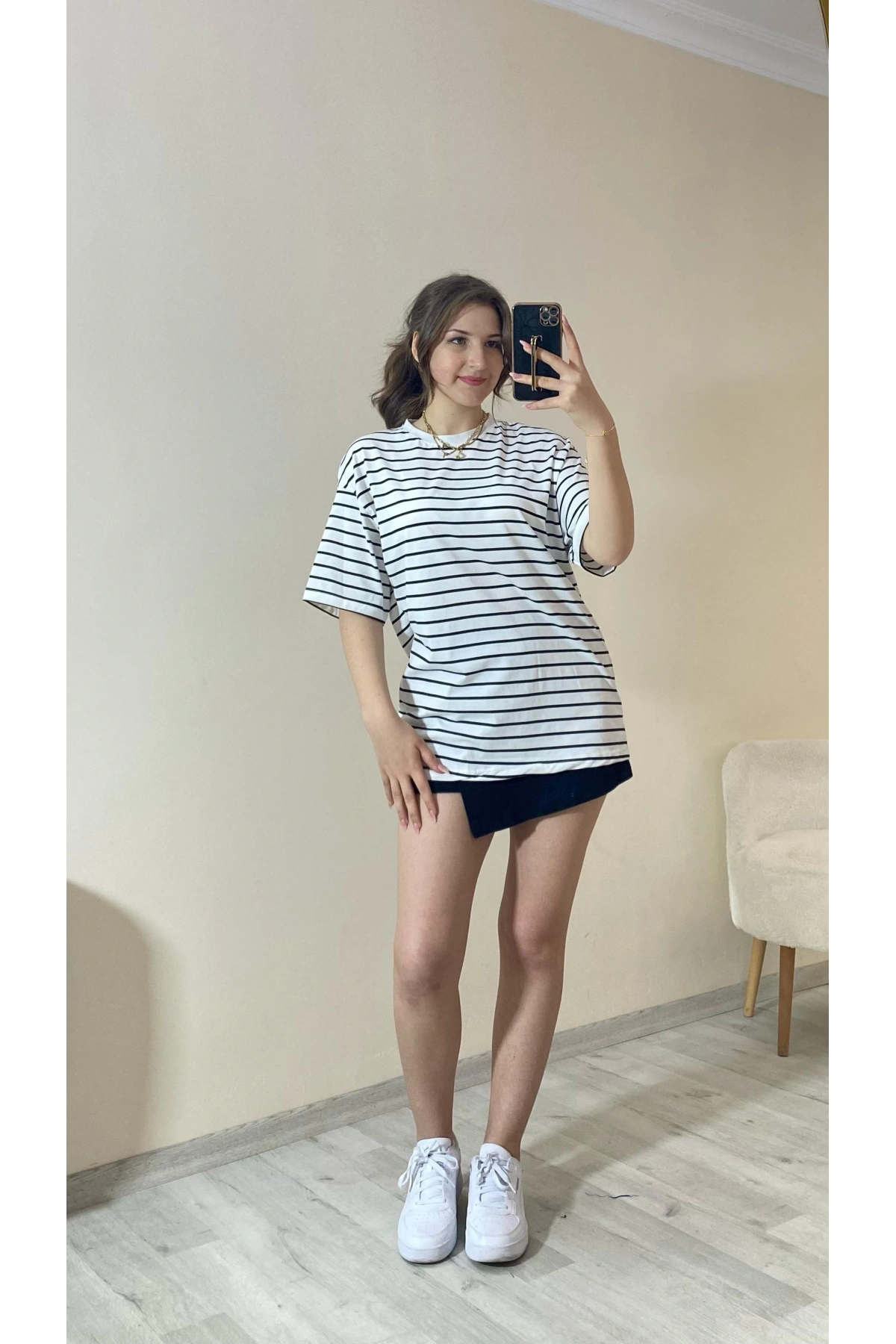 Siyah Çizgili Oversize Tişört