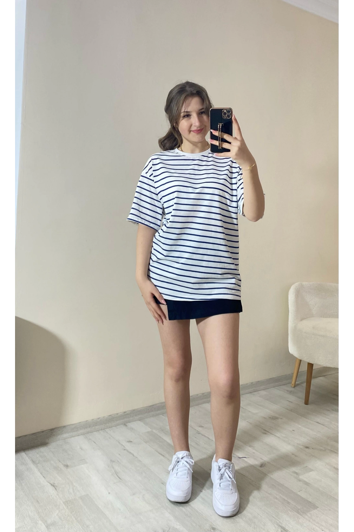 Siyah Çizgili Oversize Tişört