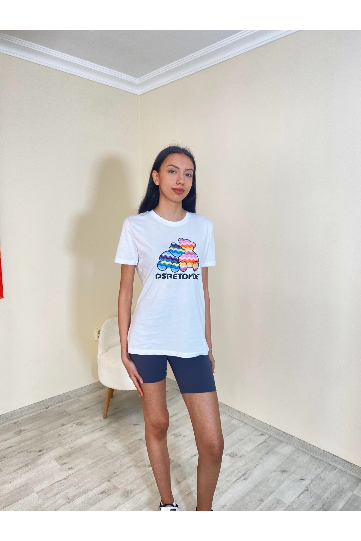 Süprem Renkli Ayı Oversize Tişört Beyaz