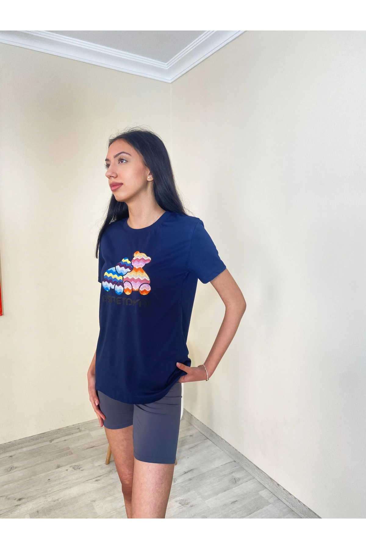 Süprem Renkli Ayı Oversize Tişört Lacivert