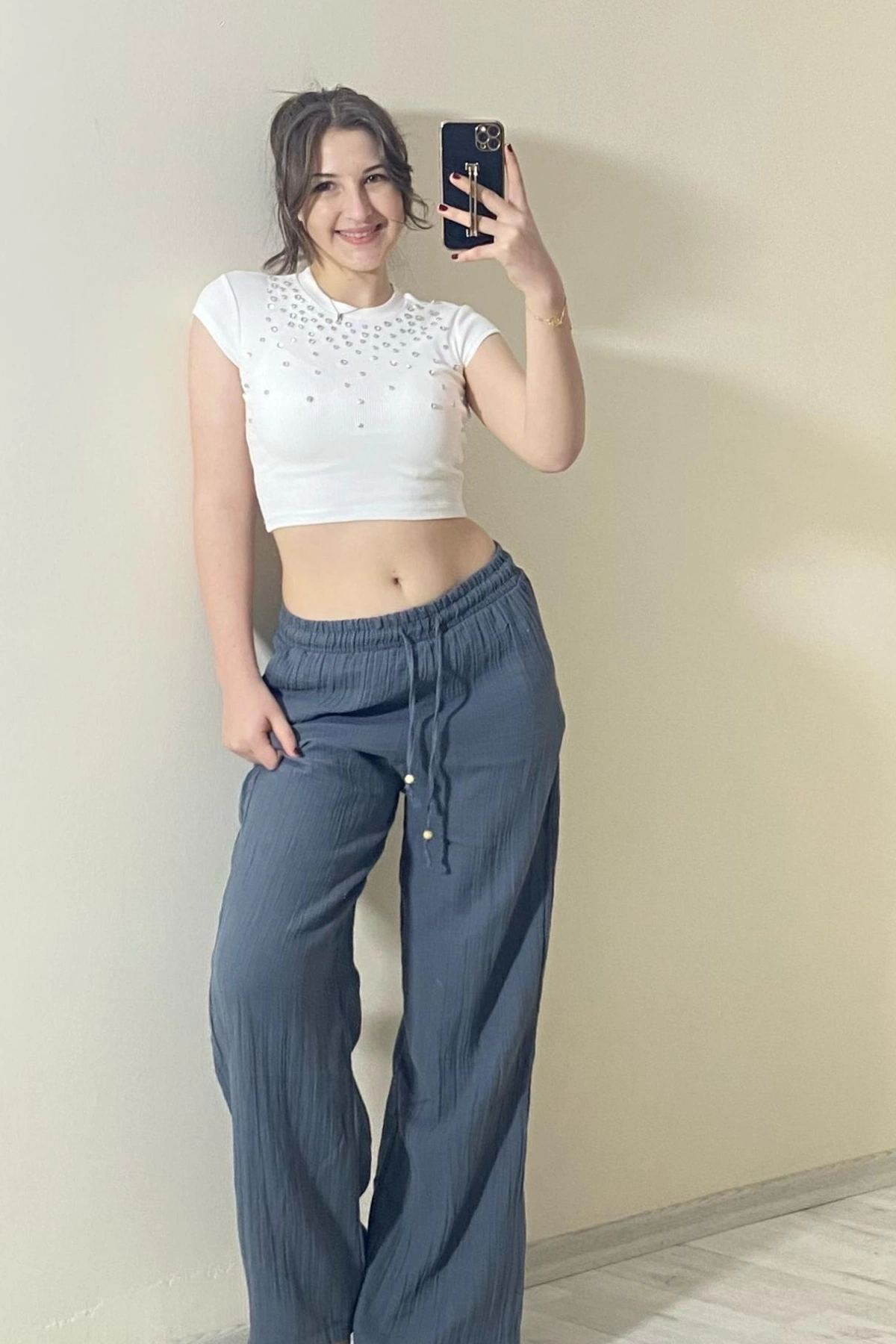 Taş İşlemeli Pamuk Dokuma Crop T-Shirt Beyaz