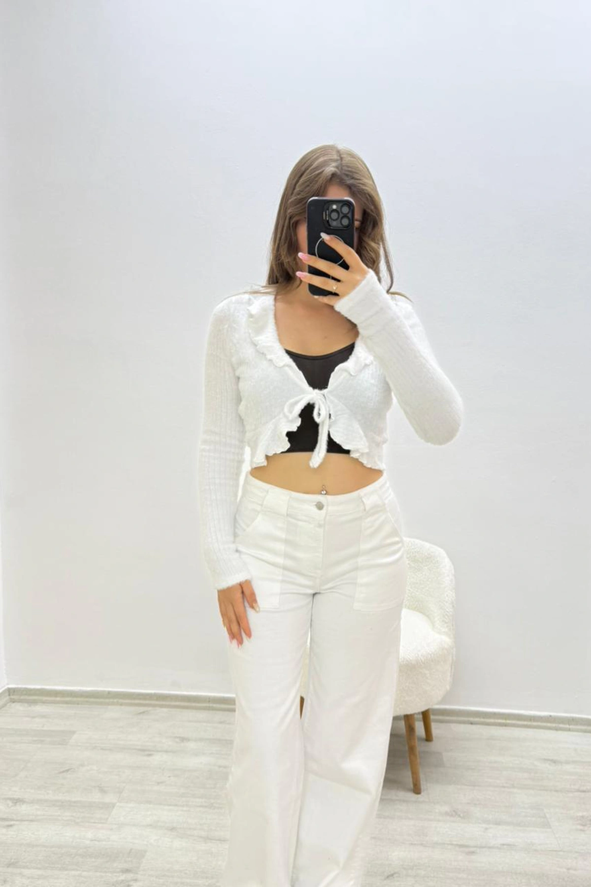Yumoş Önden İpli Beyaz Ceket