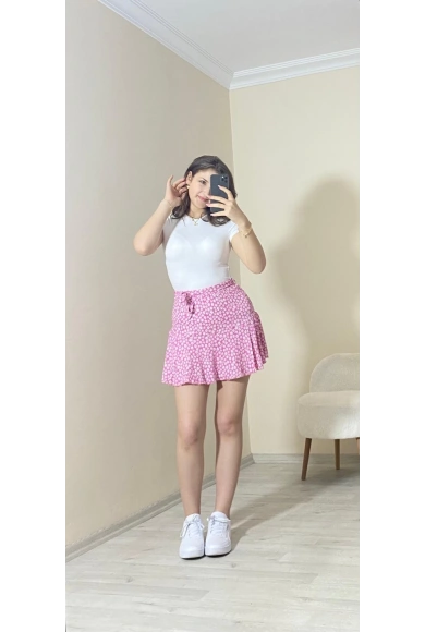 Belden Bağlama Detaylı Şort Etek Beyaz Pembe