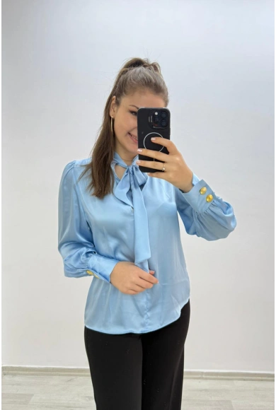 Fiyonk Detaylı Mavi Gömlek