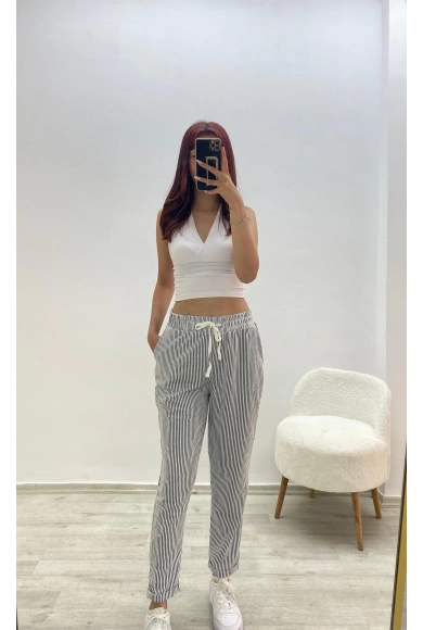 Çizgili Rahat Kesim Pantolon Siyah