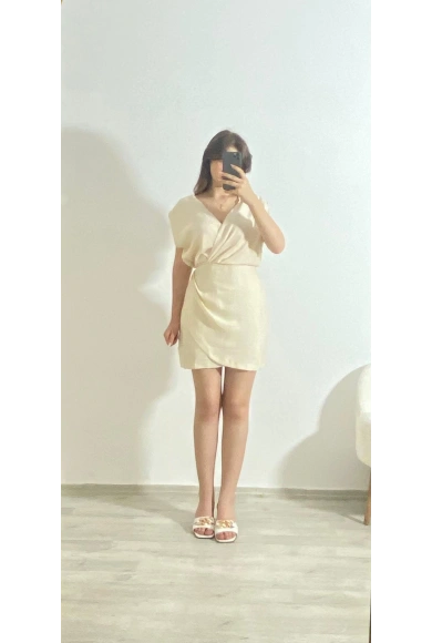 Yaka Kısa Keten Elbise – Krem Kruvaze