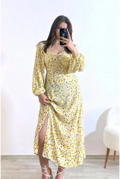 Sarı Çiçek Desenli Yırtmaç Detaylı Dokuma Elbise 
