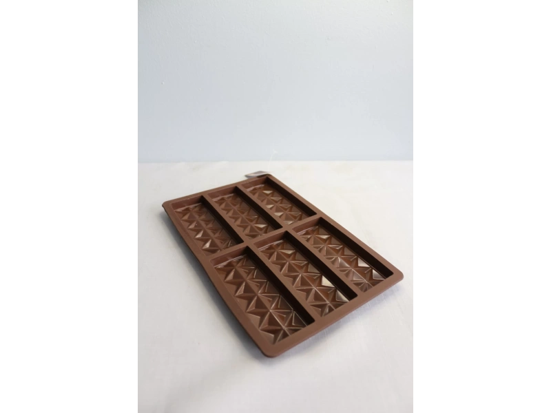 BÖLMELİ DUBAİ ÇİKOLATA KALIBI