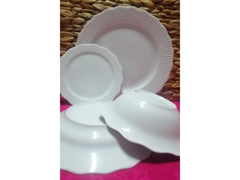 PORLAND FRiLLY BEYAZ 24 PARÇA 6 KİŞİLİK YEMEK TAKIMI