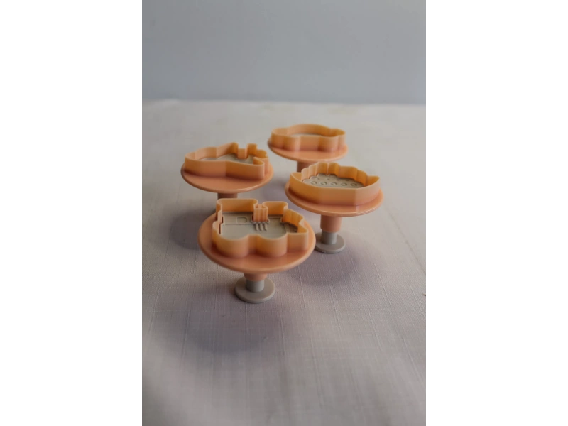 Sunplast 4lü Basmalı Araç Kurabiye Kalıbı