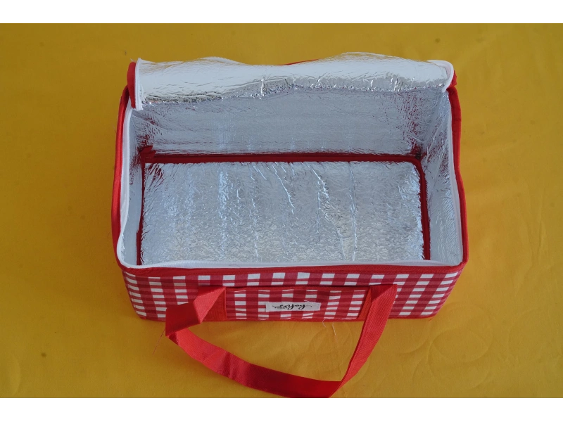 Termoslu Piknik Çantası