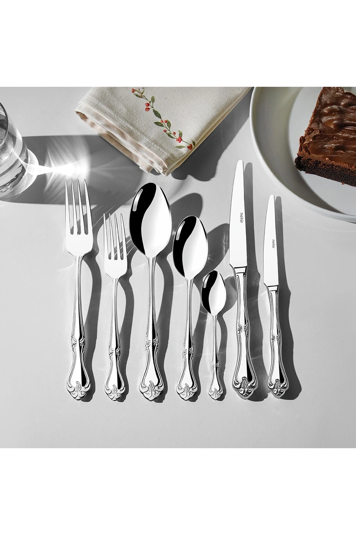 Nehir Lalezar Sade 12 Kişilik 89 Parça Kutulu Çatal Kaşık Bıçak Takımı