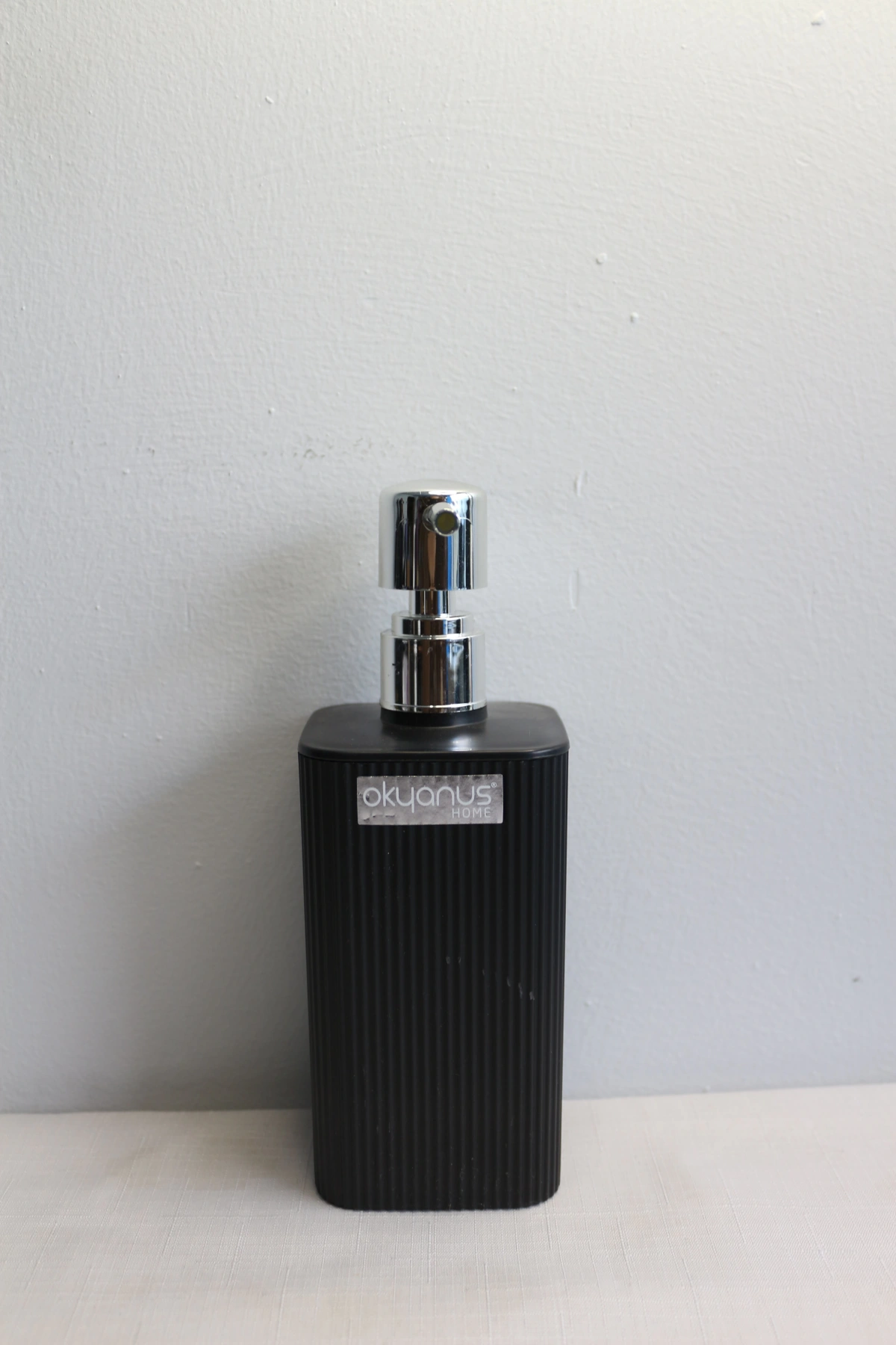 Mına Kare Çizgili Sıvı Sabunluk