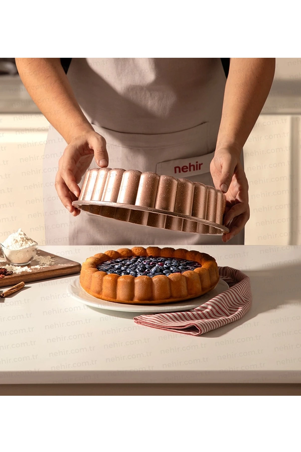 Nehir Papatya Rose Gold Döküm Tart Kalıbı 27 Cm