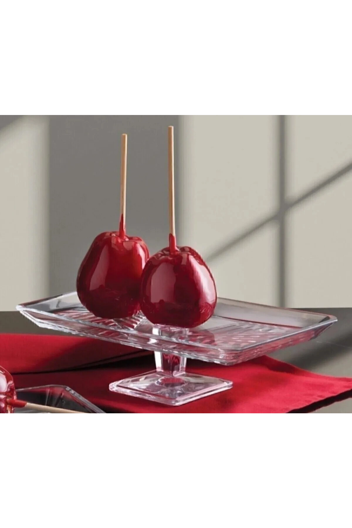 Paşabahçe 950008 Madlen Ayaklı Servis Tabak