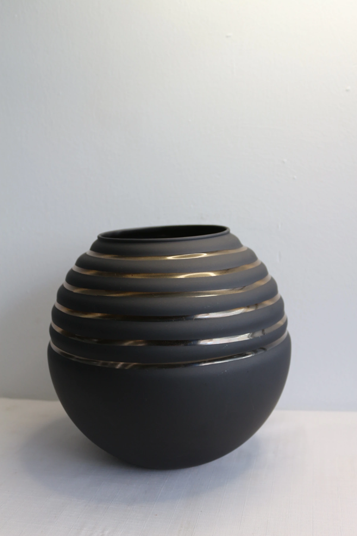 Siyah Mat Vazo Asorti