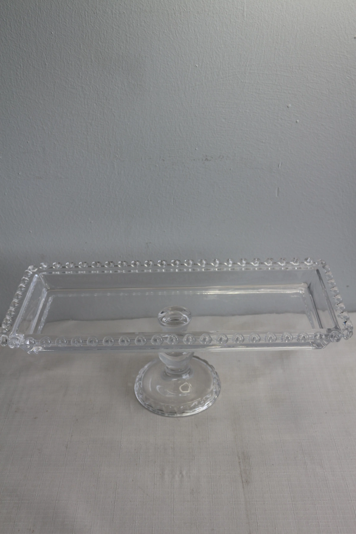 Kvs Cam Ayaklı Servis