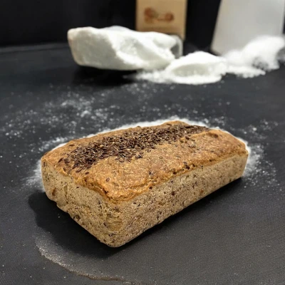 Ekşi Mayalı & Chia Tohumlu Karabuğday Ekmeği 550 g