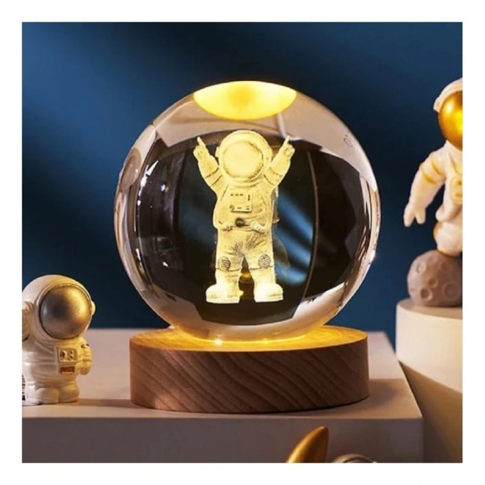 Astronot Tasarımlı Işıklı Cam Küre Cap 6 Cm Kod 52