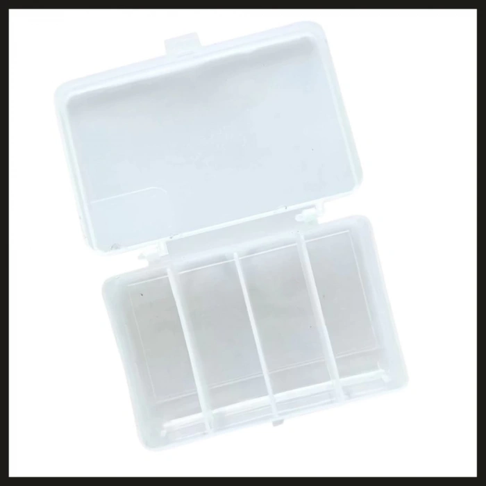 Uyguna-Yakala (128x90x30mm) 4 Bölmeli Şeffaf Kutu-ÇAN.040