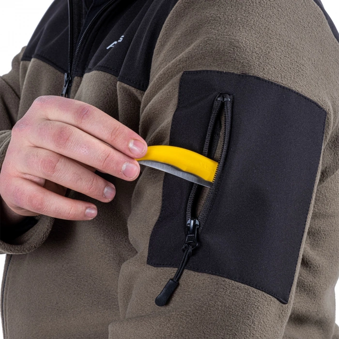 Uyguna-Yakala Fermuarlı Cep Polar Ceket Haki - Yumuşak kabuklu Omuz - KAB.739