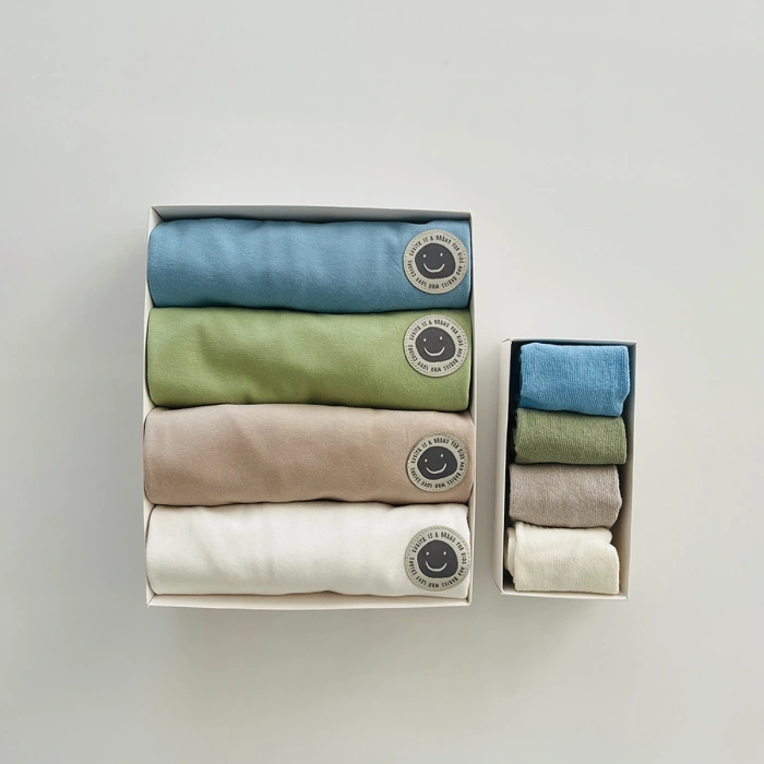 Kukita Kız-Erkek 4lü Organik Kaydırmaz Tabanlı Çorap ve Kukita Kız-Erkek 4lü Basic Tişört Seti Kuki09