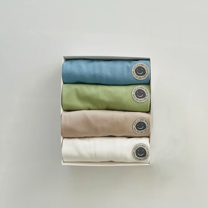 Kukita Kız-Erkek 4lü Organik Kaydırmaz Tabanlı Çorap ve Kukita Kız-Erkek 4lü Basic Tişört Seti Kuki09