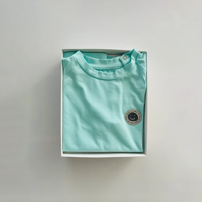 Kukita Kız-Erkek Tekli Organik Kaydırmaz Tabanlı Çorap ve Kukita Kız Erkek Basic Tişört Seti Kuki05