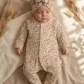 Leopar Detaylı Boneli Kız Bebek Tulumu. Ayaklı % 100 Pamuklu 0-3 Ay