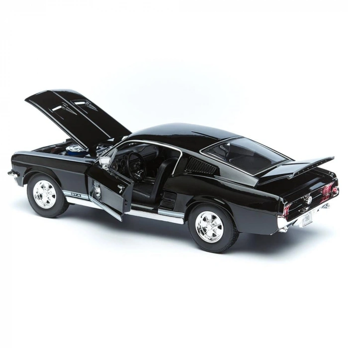 NECO MAIS/31166 1:18 1967 FORD MUSTANG GTA FASTBACK